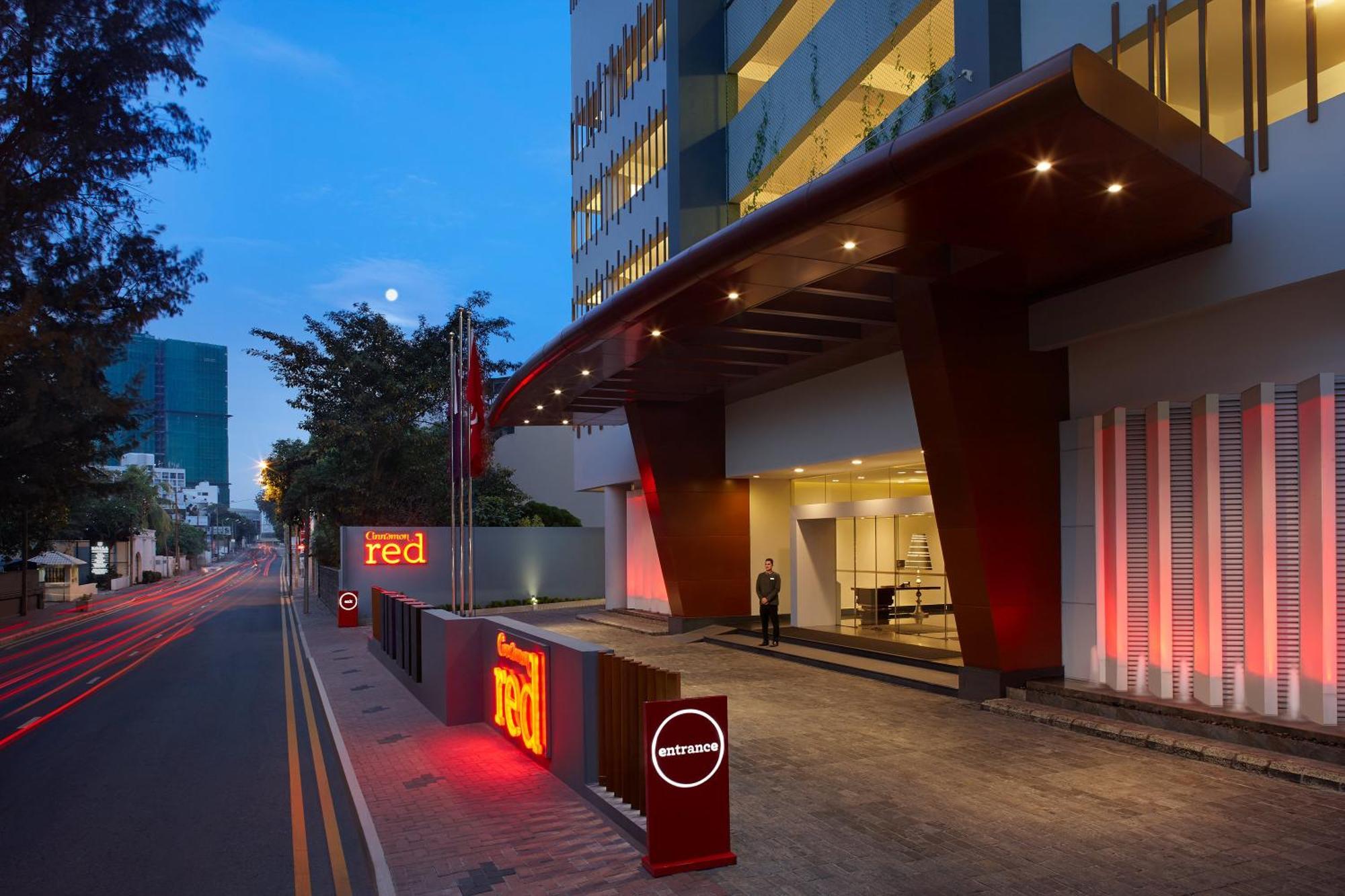Cinnamon Red Colombo Exterior photo